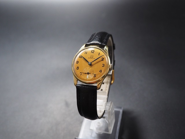 9k無垢！ 1947年製　オメガスモセコ　cal. 26.5 T3 PC T1 美品 14K 金無垢 Cal.26.5T3搭載 オメガ スモセコ 手巻き 1940年代製造