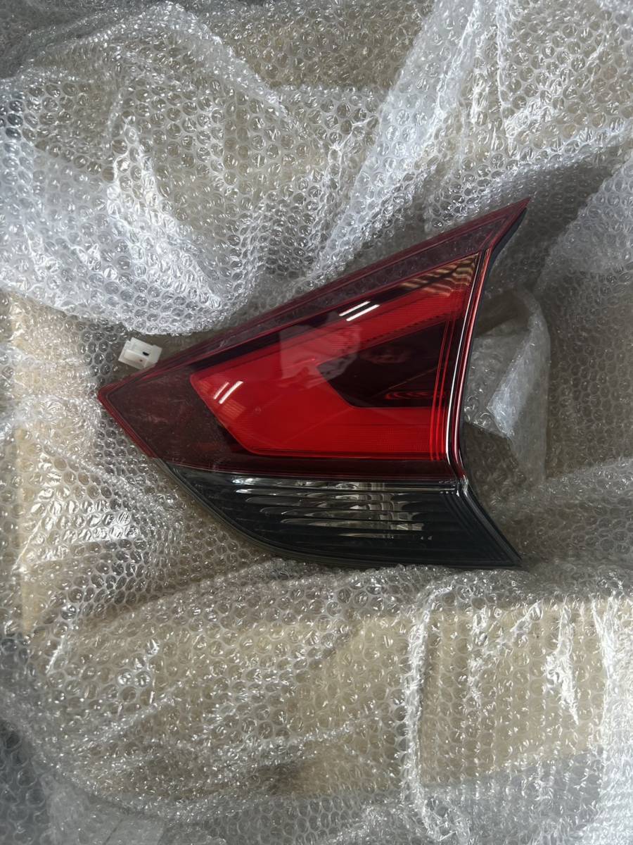 エクストレイル　T32　後期　右　テール　内　LED　KOITO　226-23746　