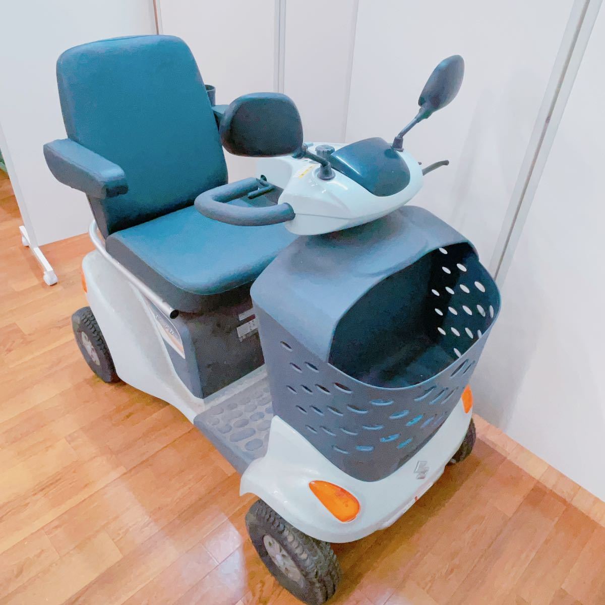 8A1 SUZUKI スズキ セニアカー ET40 電動車いす 電動 車椅子 