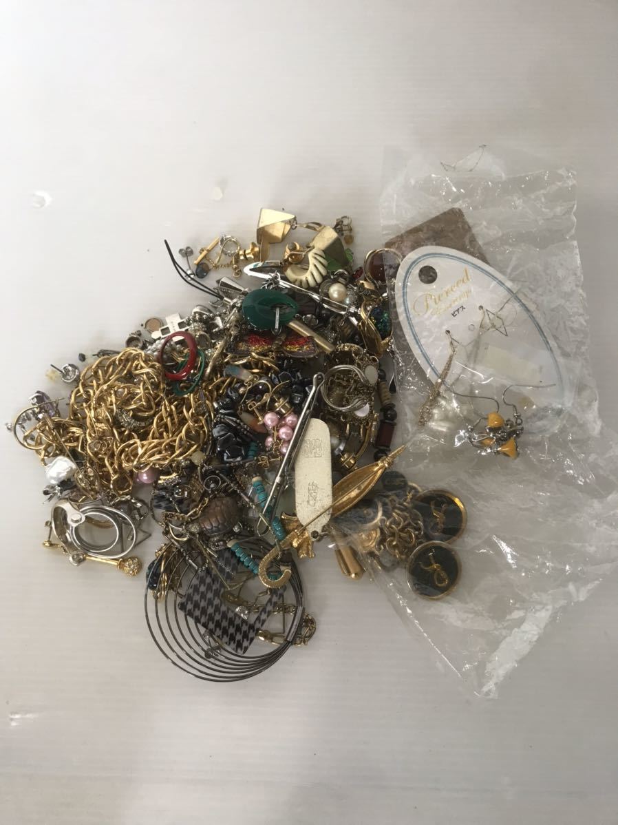AO【中古】イミテーションアクセサリーまとめ アクセサリー まとめ売り