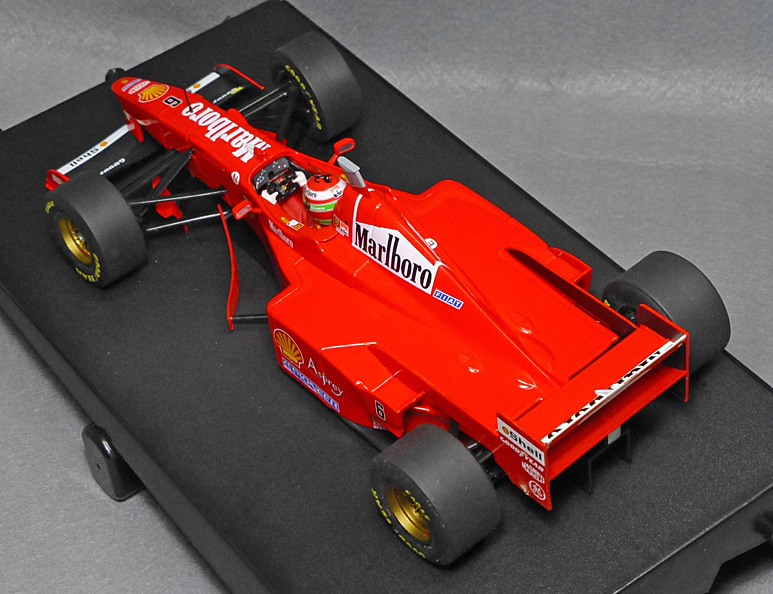 1/18スケール フェラーリ F310B（No.6/エディ・アーバイン