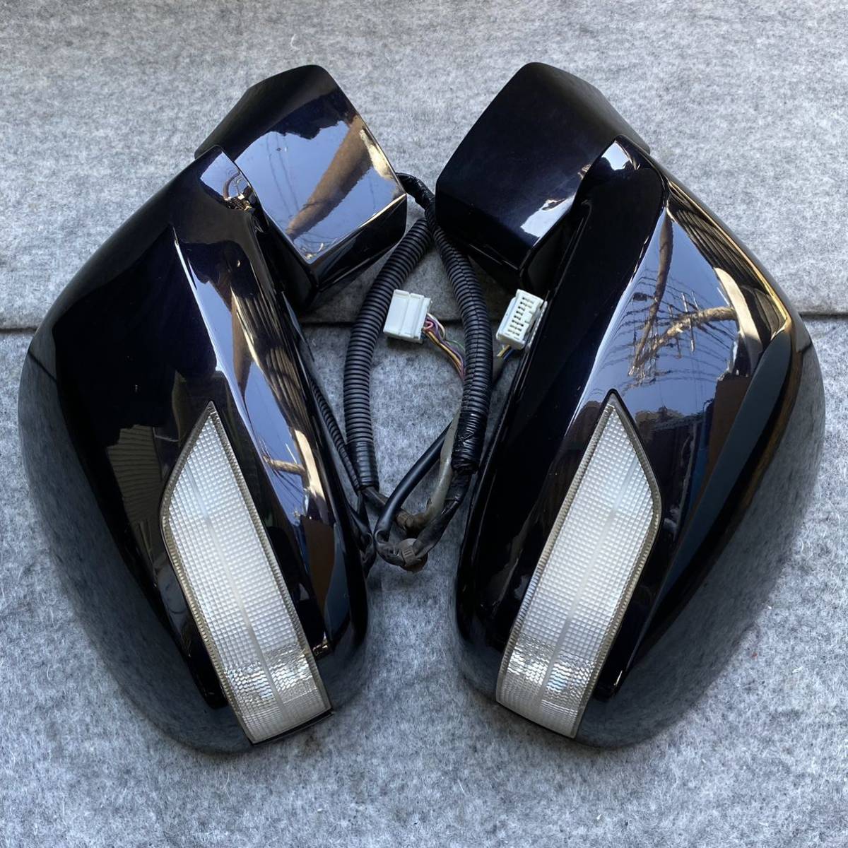 車 GB5.GB6.GB7 左ドアミラー