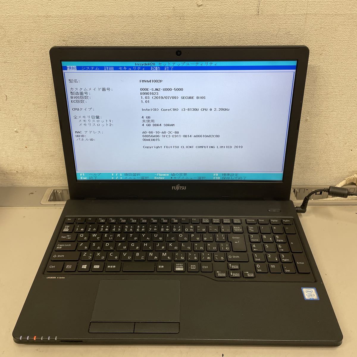 ク86 富士通LIFEBOOK A359/BX FMVA41002P Core i3 8130U メモリ4GB