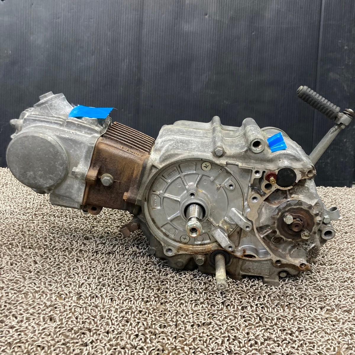 □スーパーカブ50/C50 純正 実動 エンジン シリンダー ヘッド 社外