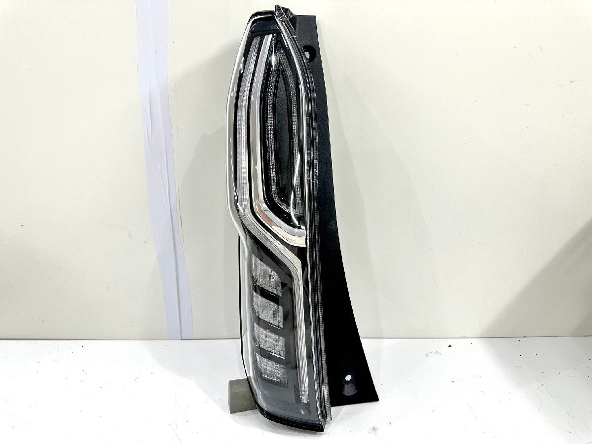 美品/破損無】N－BOXカスタム JF3 純正テールライト 左 ICHIKOH D186