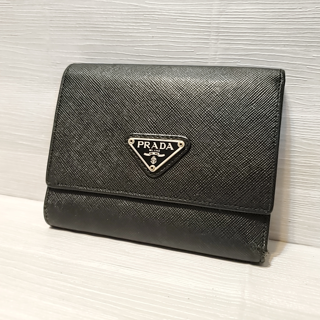プラダ サフィアーノ 三つ折り 財布 PRADA PRADA(プラダ) - ブランド