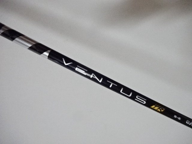 Y45. 美品　キャロウェイ　1W用　スリーブ付　ベンタスブラック　VENTUS BLACK TR 5 S シャフト　VELOCORE ベロコア