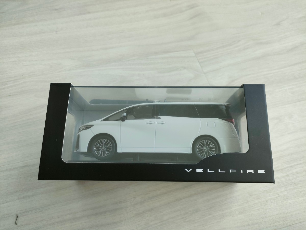 トヨタ ヴェルファイア ミニカー 新型ヴェルファイア 40系 カラー