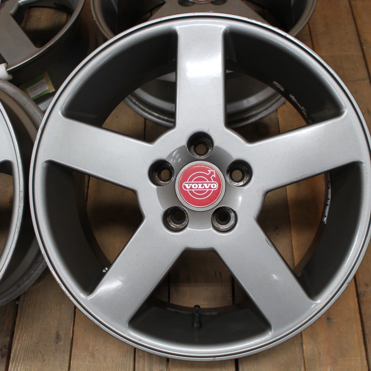 スタッドレスにVOLVO純正ボルボV40 7J×17+50 108⁄5 4本 F-0995)本州