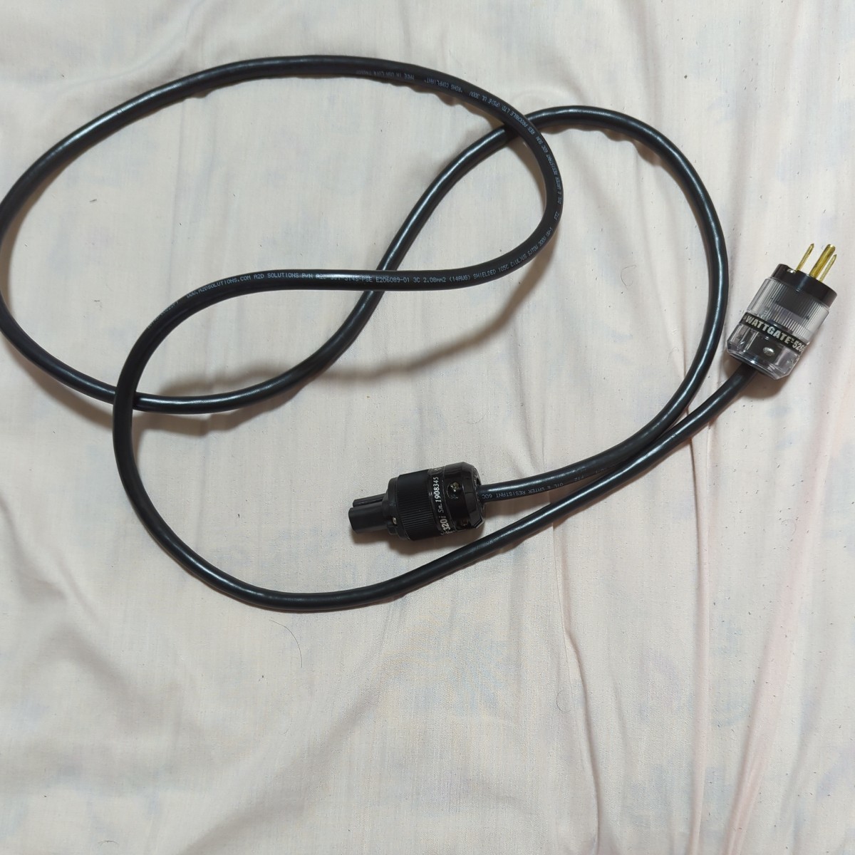 プロケーブル Wattgate シールド電源ケーブル 透明プラグ 2m プロケーブル Wattgate シールド電源ケーブル 透明プラグ 2m Amazon.co