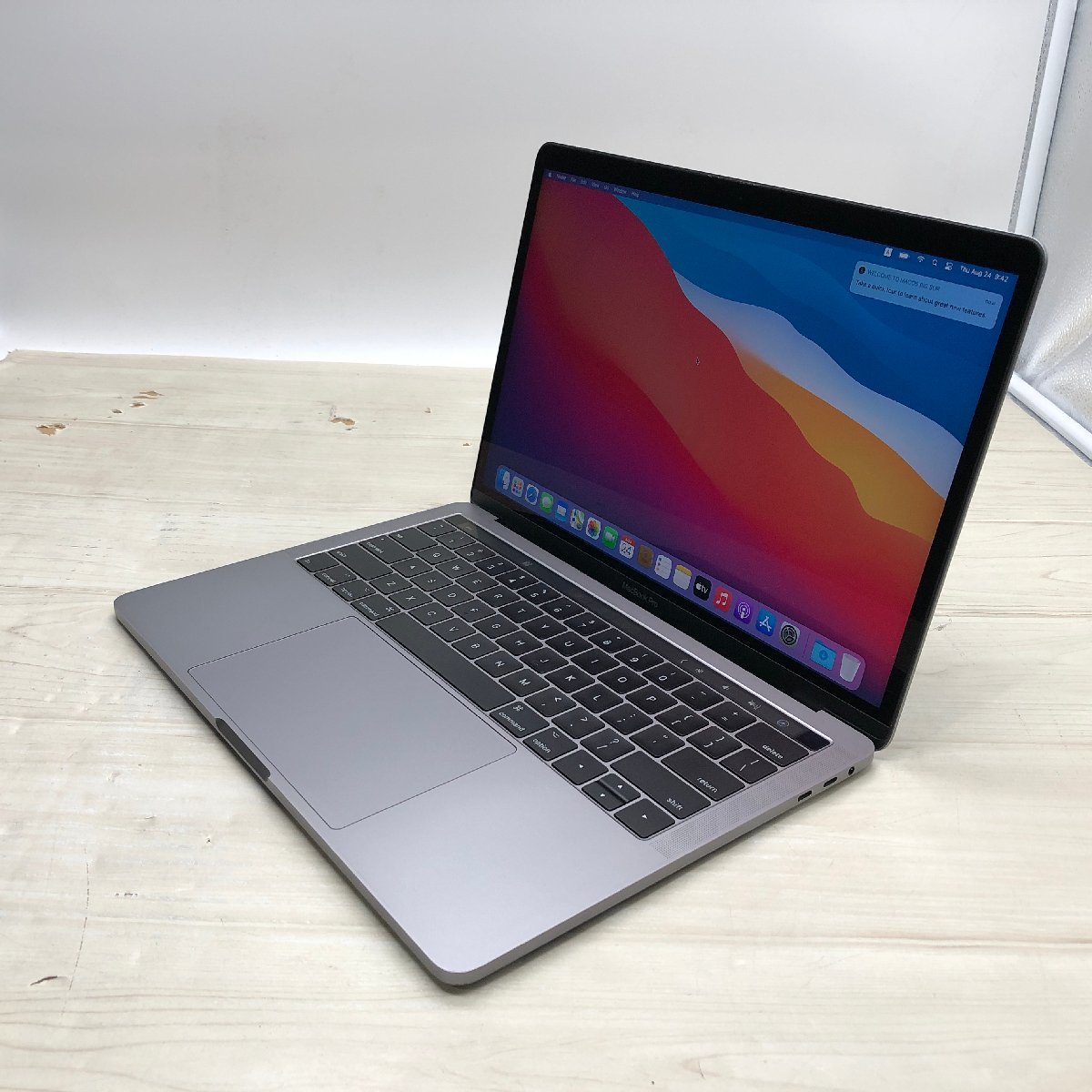 Pro MacBook - Apple 0 | Core 8GB Review (2017) i5 i7 1 Intel 13