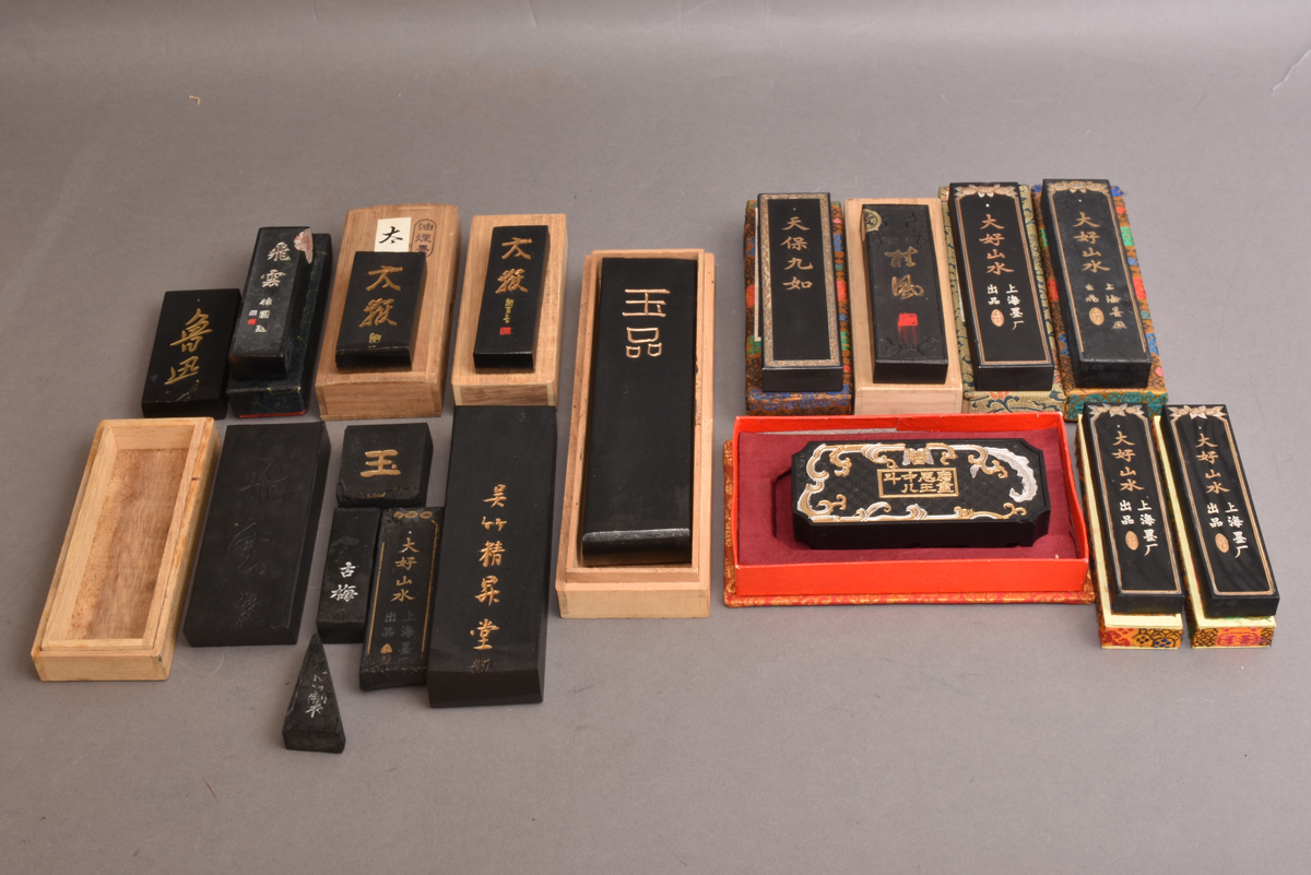 大好山水 1⁄8 裕衡氏按易水 未使用 徽歙曹素功《天保九如》(2兩⁄62g