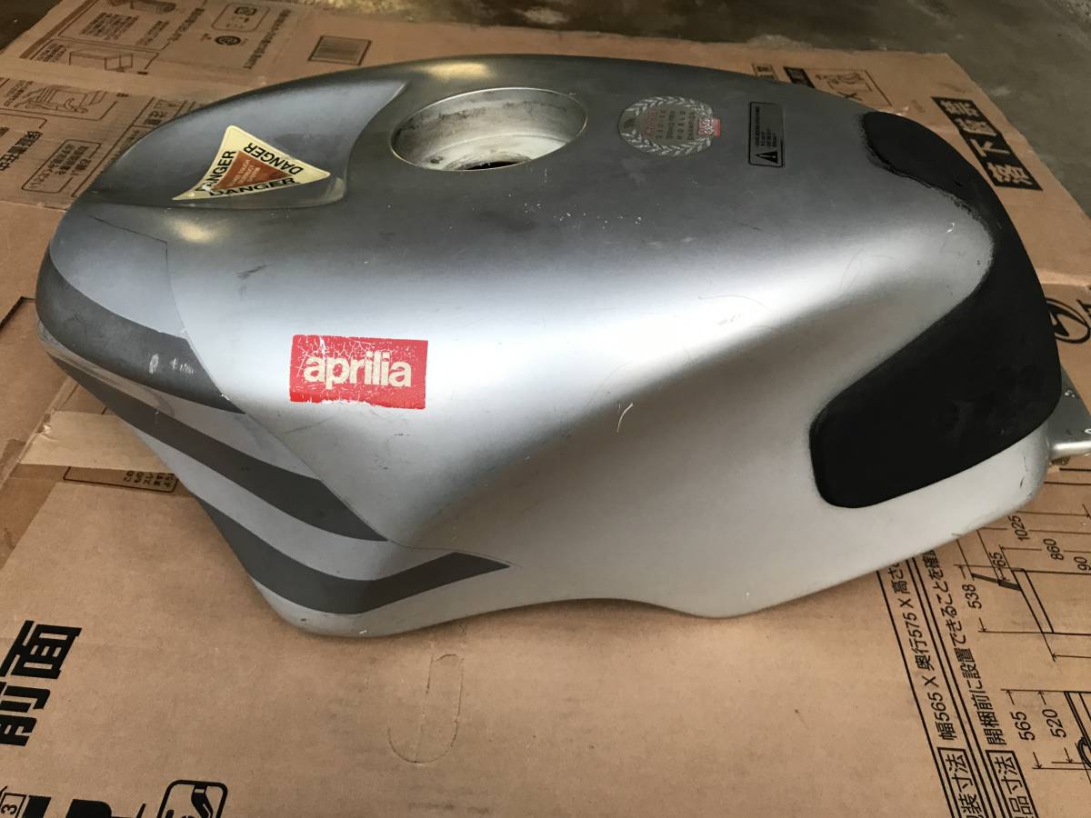 ☆アプリリア ☆RS250☆純正ガソリンタンク☆ Aprilia アプリリア RS250 前期 タンク 前期95-97年RS250純正ガソリン
