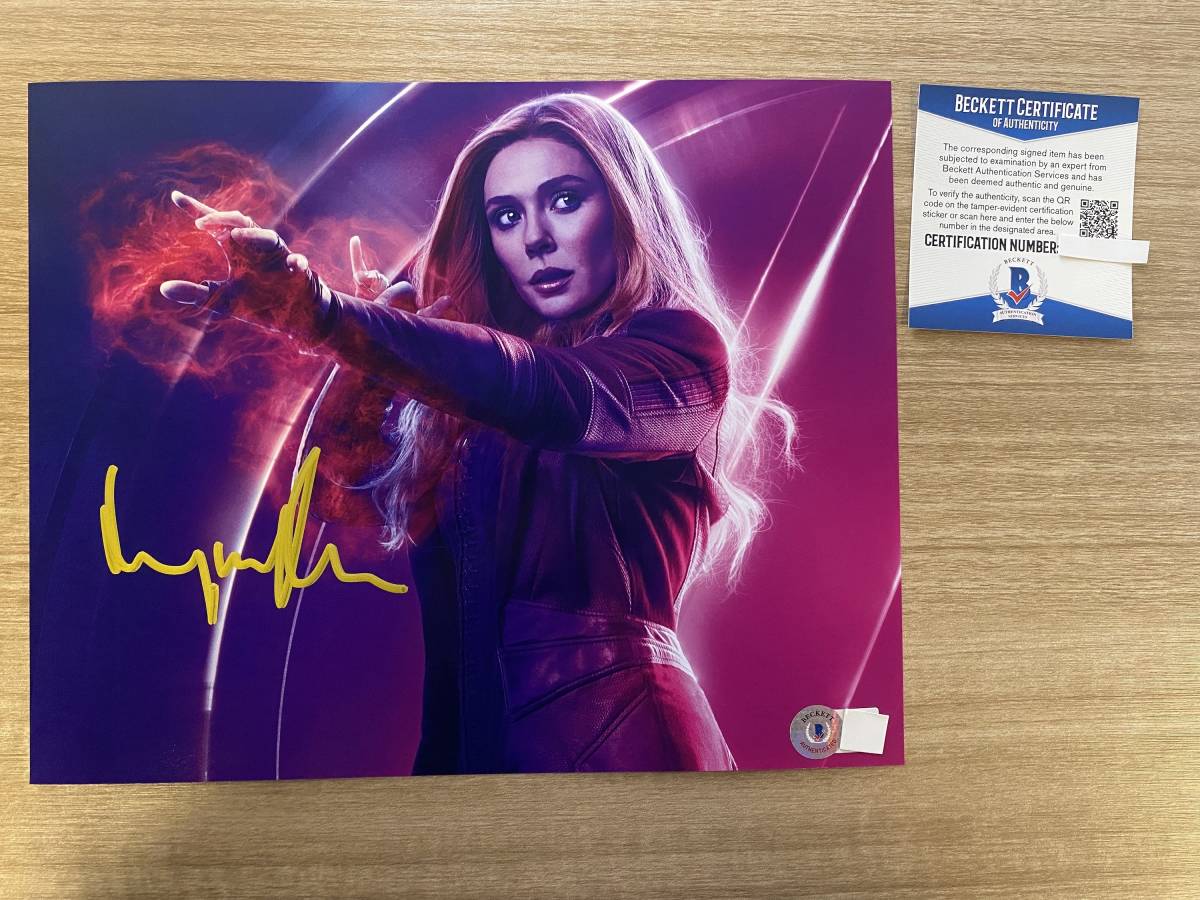 女優 Elizabeth Olsen エリザベス・オルセン 直筆サイン入り写真