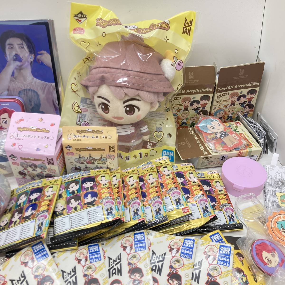 BTS TinyTAN グッズ 大量まとめ売り（BT21・ジョングク多め
