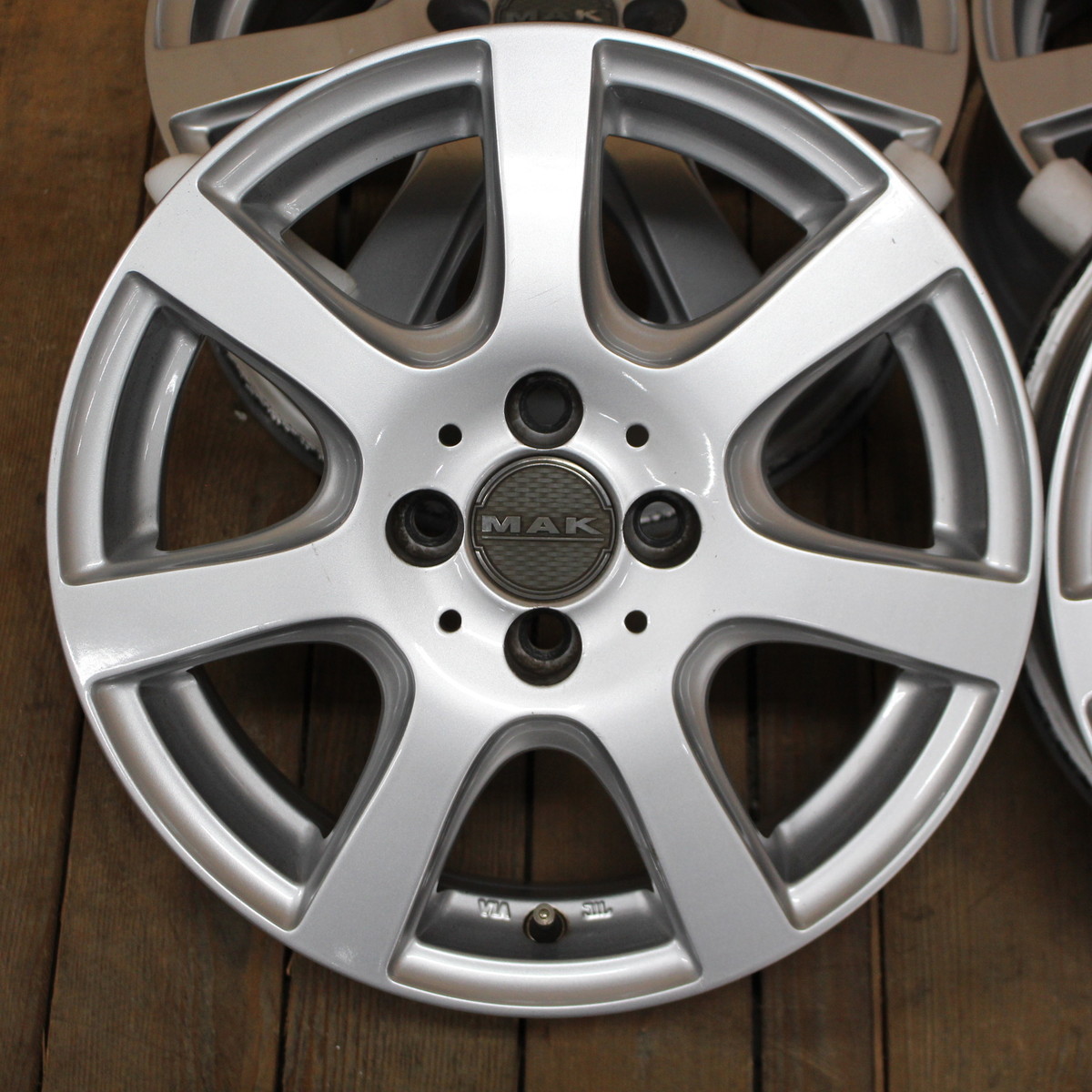 FIAT フィアット 500等に MAK シルバー 15インチ 6J+35 PCD98 洗浄済み  