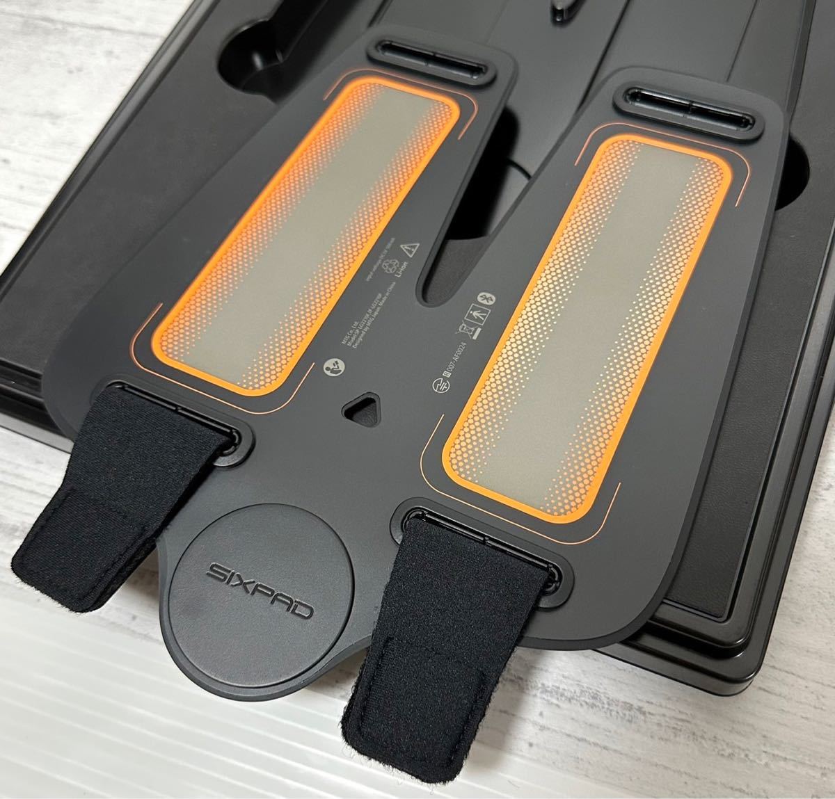 シックスパッド SIXPAD : - アームベルト トレーニングスーツ 通販