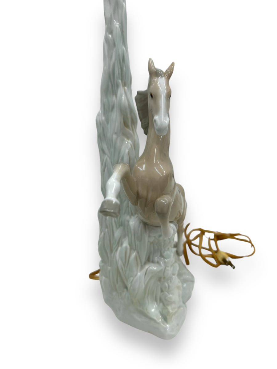 リヤドロ | アンダルシアン ウマ リヤドロ公式オンライン LLADRO 挑戦