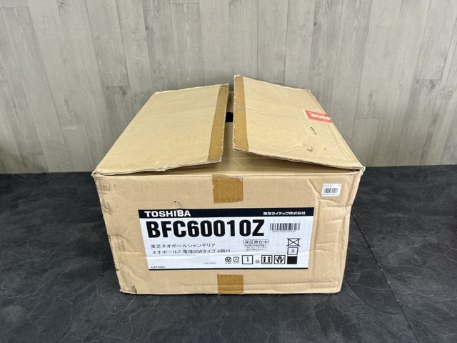 ファン用シャンデリア 【未使用】TOSHIBA BFC60010Z ネオボールシャンデリア　ネオボールZ 電球60Wタイプ6個付き 東芝/64425