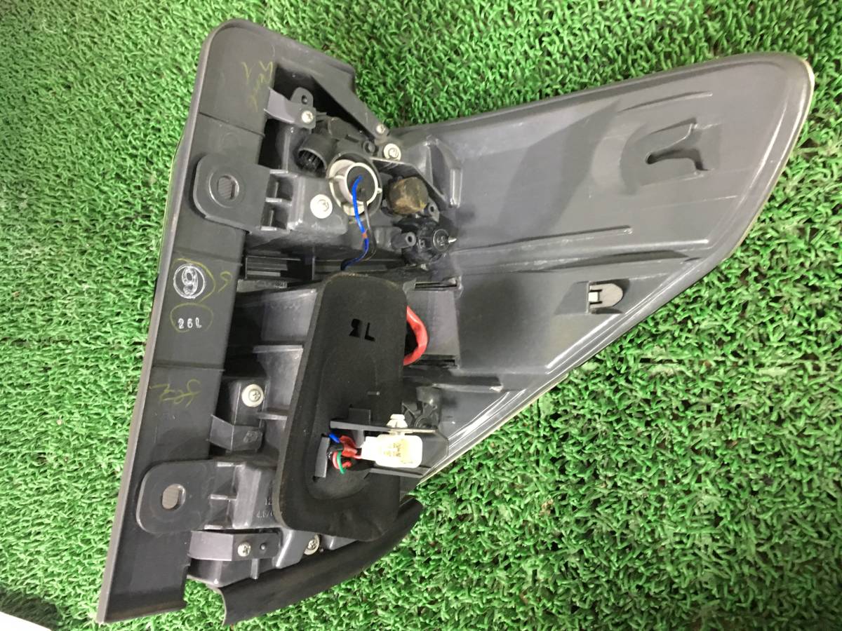 119-L0921 ☆ ヴェルファイア ANH20 左 テールライト 202 黒系 平成24