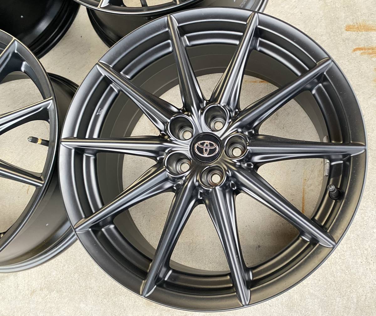 トヨタGR86 ZN8純正ホイール 新車外し 4本 GR86 RZ ZN8 純正アルミ 