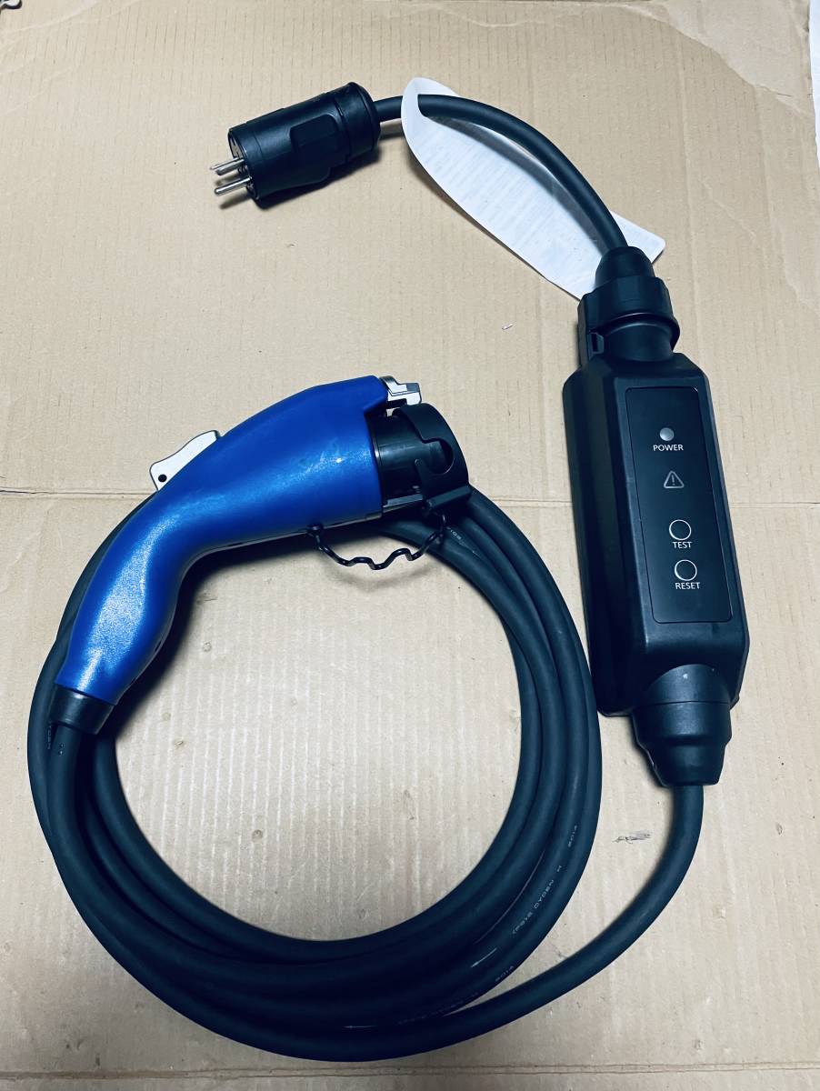 トヨタ ミリ波レーダーセンサー C-HR 88210-10070