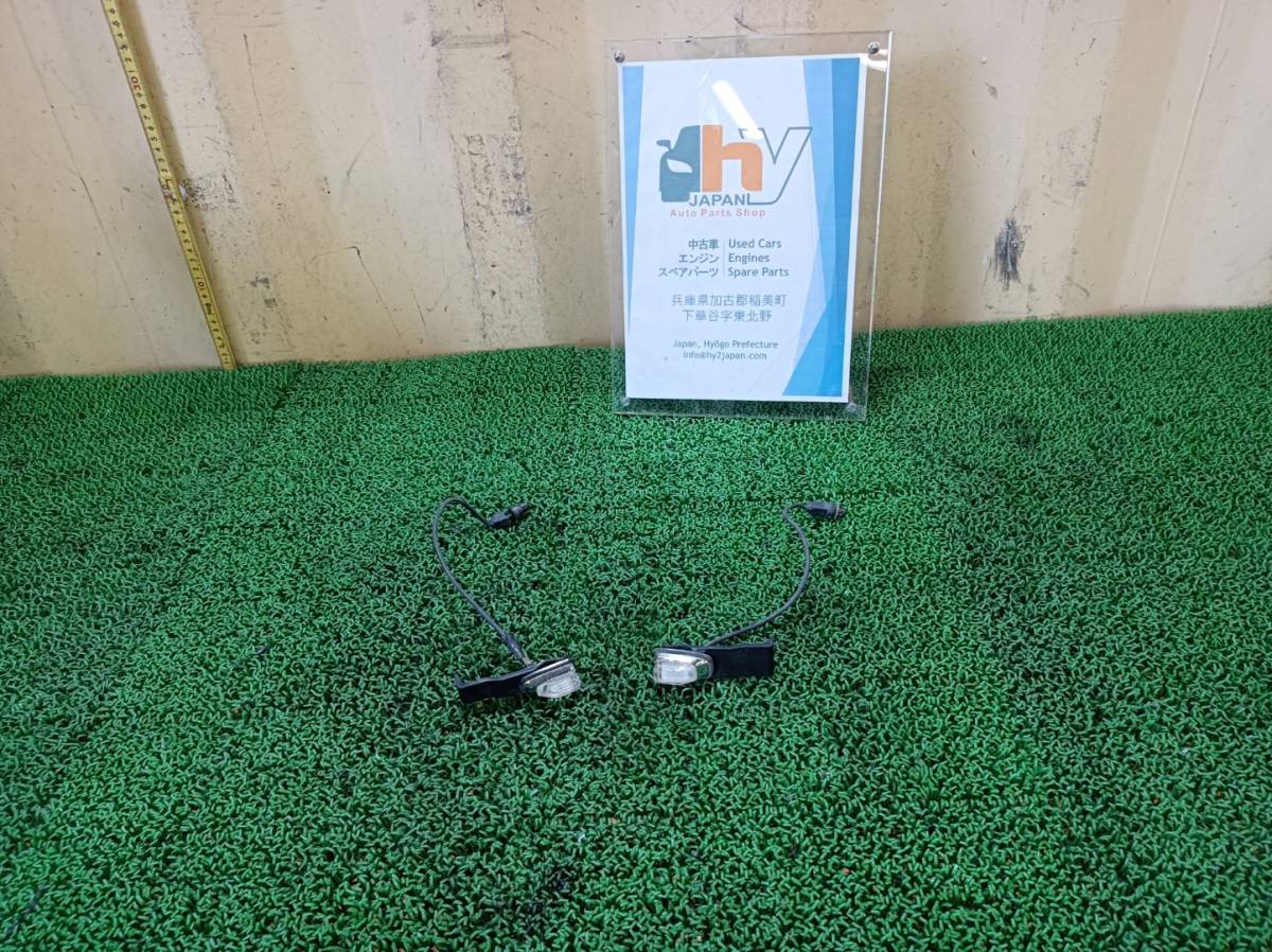 トヨタ　フロントフェンダーウインカー　左右　クラウン　E-GS131　1987　#hyj　NSP92996