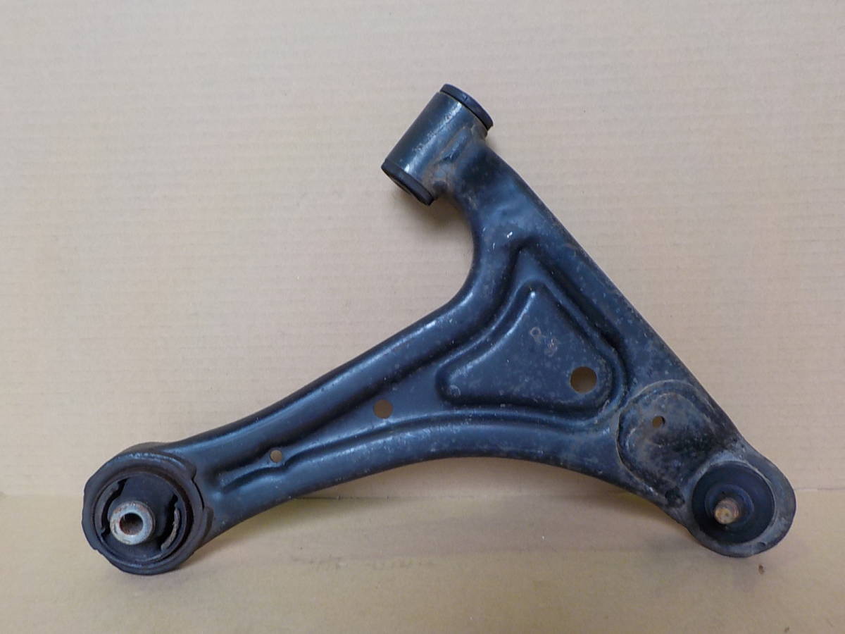 ハイゼット S321V 右 運転席側 フロント ロアアーム 48068-B5011 H23年 117818km