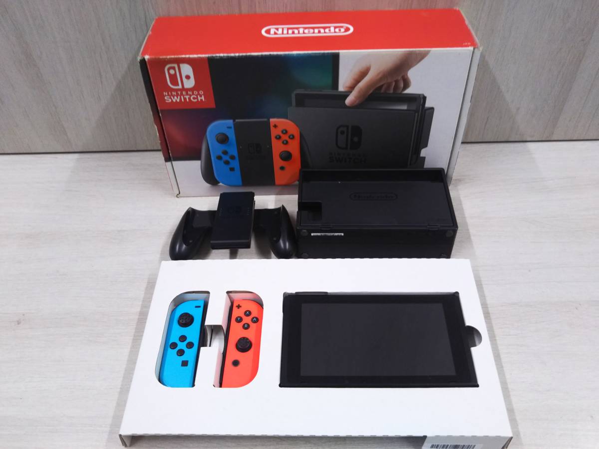 NintendoSwitchと周辺機器とソフト【ジャンク】 ジャンク Nintendo Switch 本体 通電とソフト起動のみ確認 他未