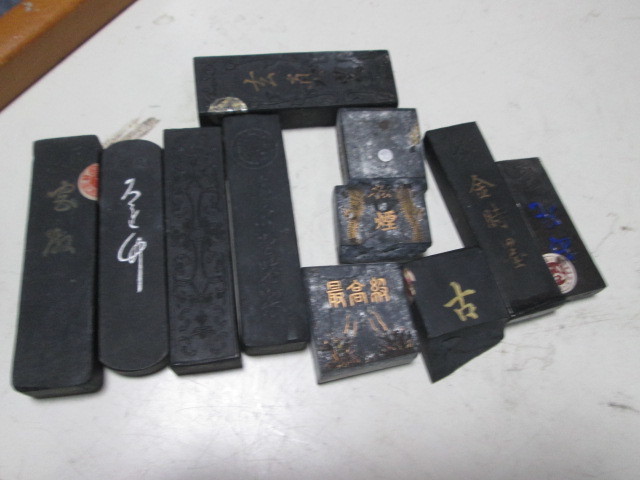 墨 古墨 書道具 - 唐墨 真っ黒で、美しい手。墨師の命を吹き込んだ「古