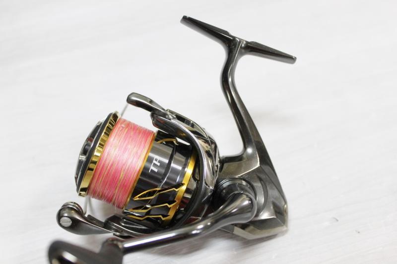 【中古美品】シマノ 20ツインパワーTWINPOWER★C3000MHG 新品，格安】 SHIMANO シマノ '20 TWINPOWER ツインパワー C3000MHG 中古品