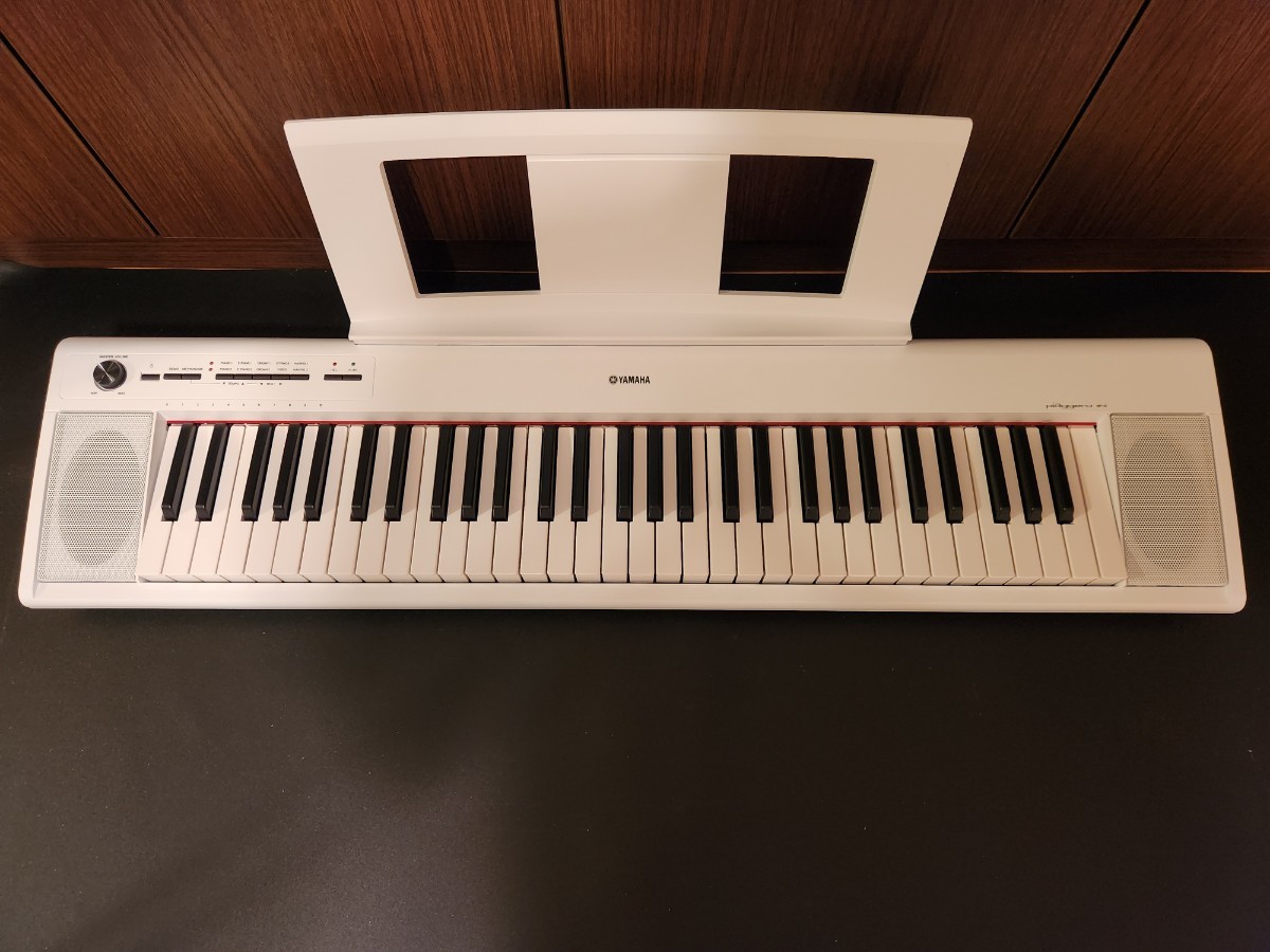 YAMAHA piaggero NP-12WH 電子ピアノ キーボード 61鍵 ヤマハ 電子 