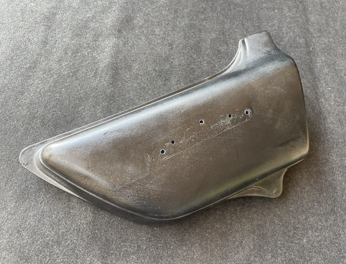 カワサキ kz900 1975年7月 サイドカバー 右 36007-051-2 KZ1000 W-6884