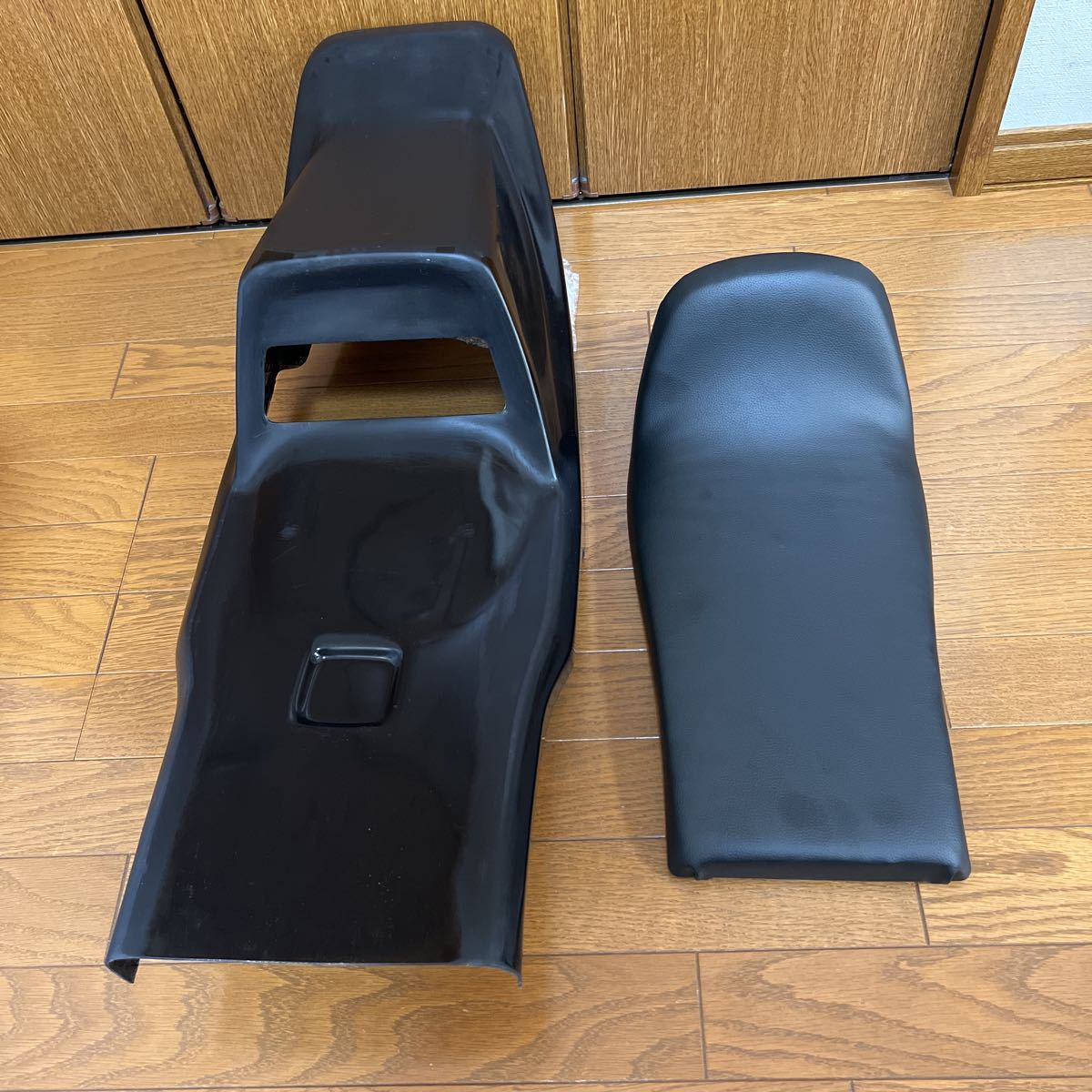 FRP シングル シート シート付き 未使用 (検)gt380 gs400 rg250e 