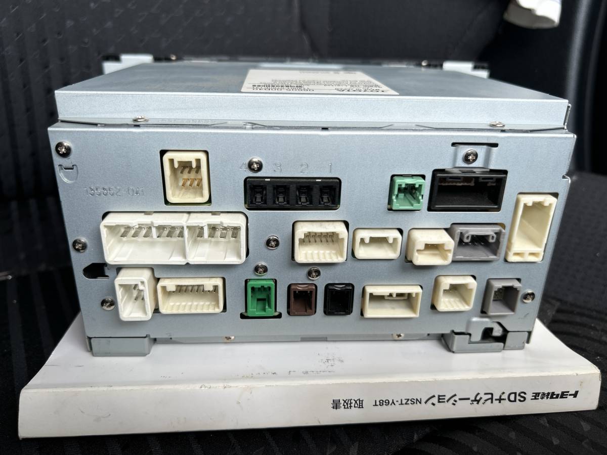 トヨタ純正 9インチナビ NSZT-Y68T 2018年秋版 3R134259｜車