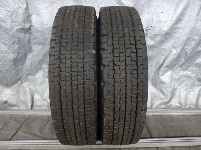 UT2647-ブリヂストン W970 9R19.5 14PR 中古 9.9分山 2本セット スタッドレスタイヤ 2022年製