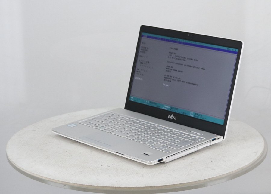 LIFEBOOK SH75⁄W FMVS75WWP 富士通 SH75⁄W FMV : FUJITSU 2.30GHz i5