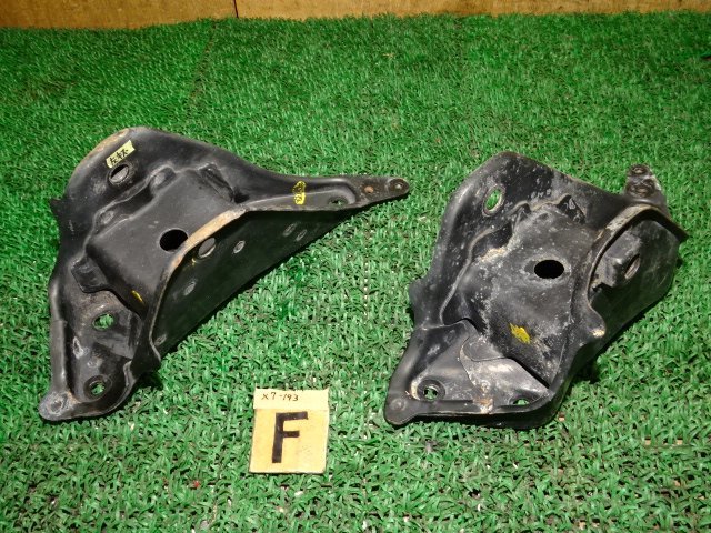 X7-193 B H8 SW20 MR2 Gリミテッド 4型 フロント テンションロッドブラケット