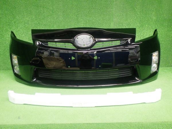車 (011) 30プリウス前期 フロントバンパー 070 パールホワイト小傷あり