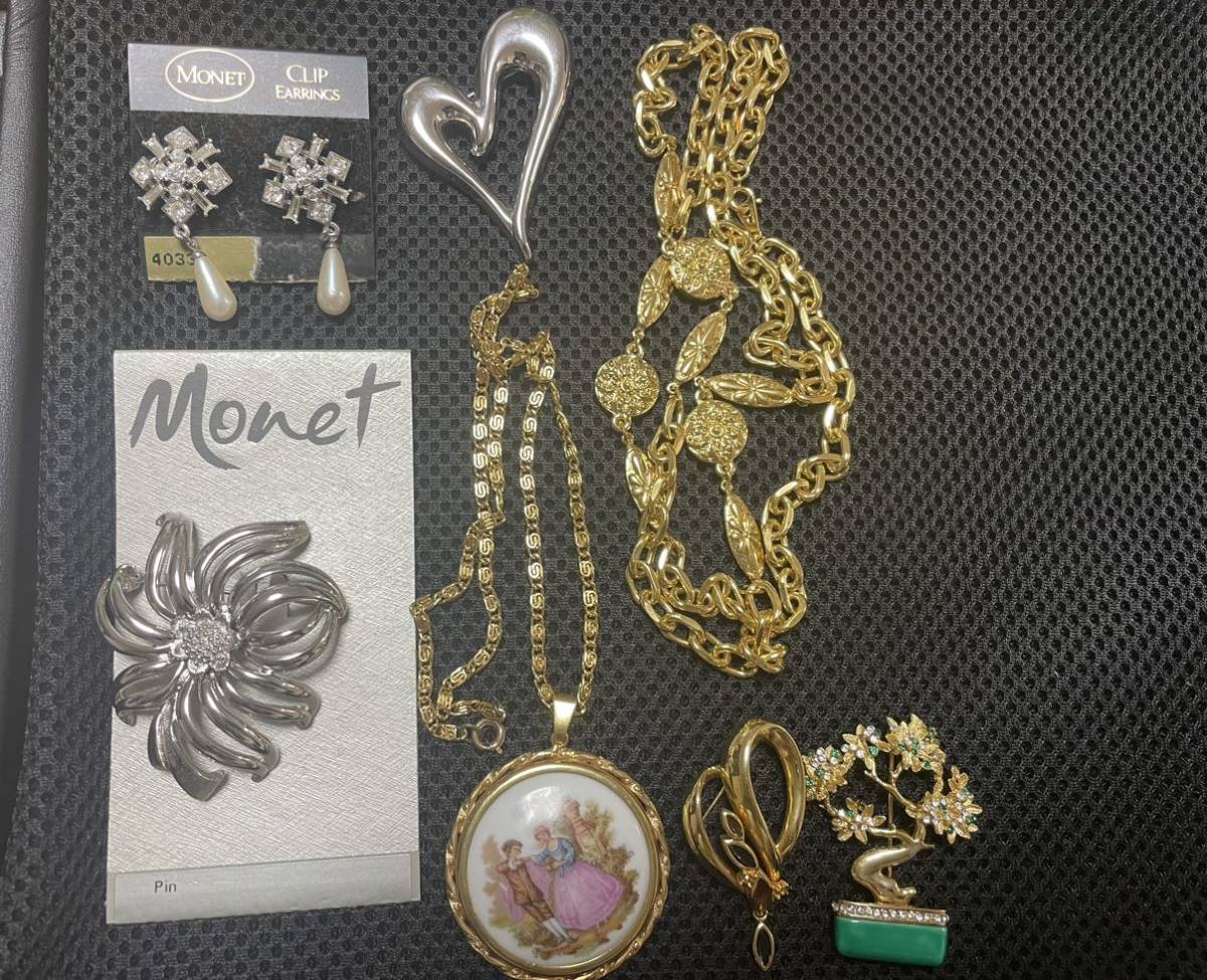 ブランド アクセサリー まとめ monet givenchy avon TRIFARI 等 