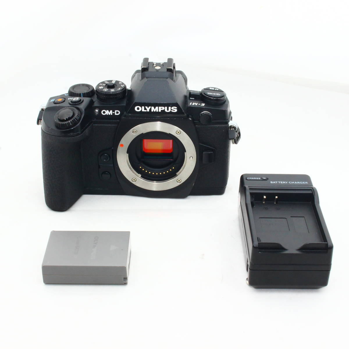 OLYMPUS ミラーレス一眼 OM-D M1 ボディ ブラック #2309080 OM-D 