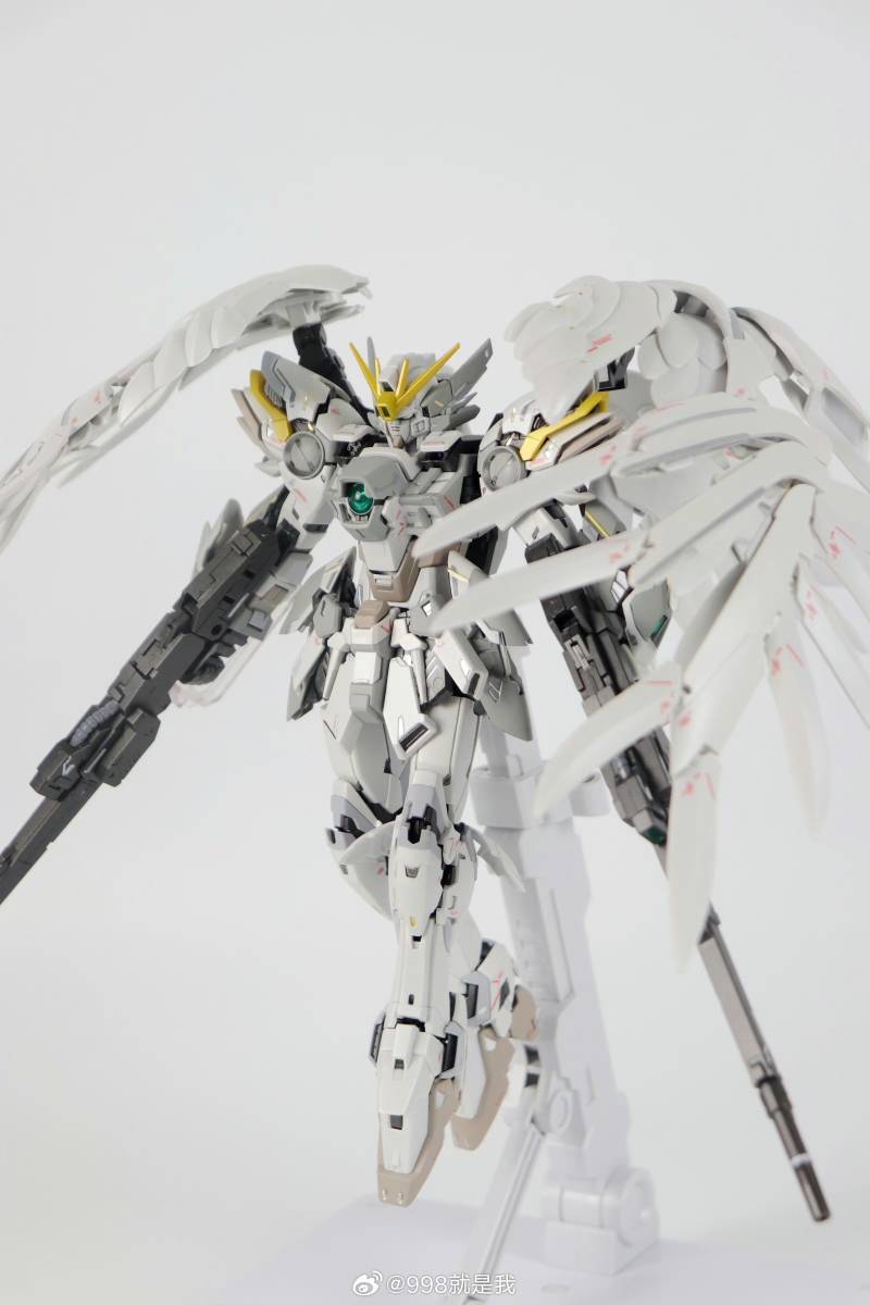 DABAN MODEL】1/100 MG ウイングガンダム スノーホワイトプレリュード