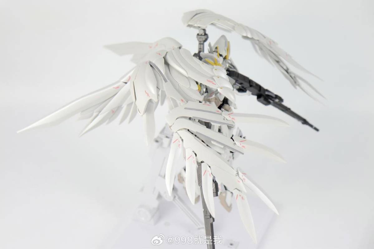 DABAN MODEL】1/100 MG ウイングガンダム スノーホワイトプレリュード