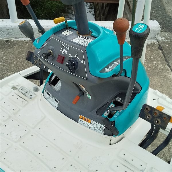 クボタ 田植え機 4条 7月中のお引き取りで3000円引き! クボタ 田植え機 4条 7月中のお引き取りで3000円引き!