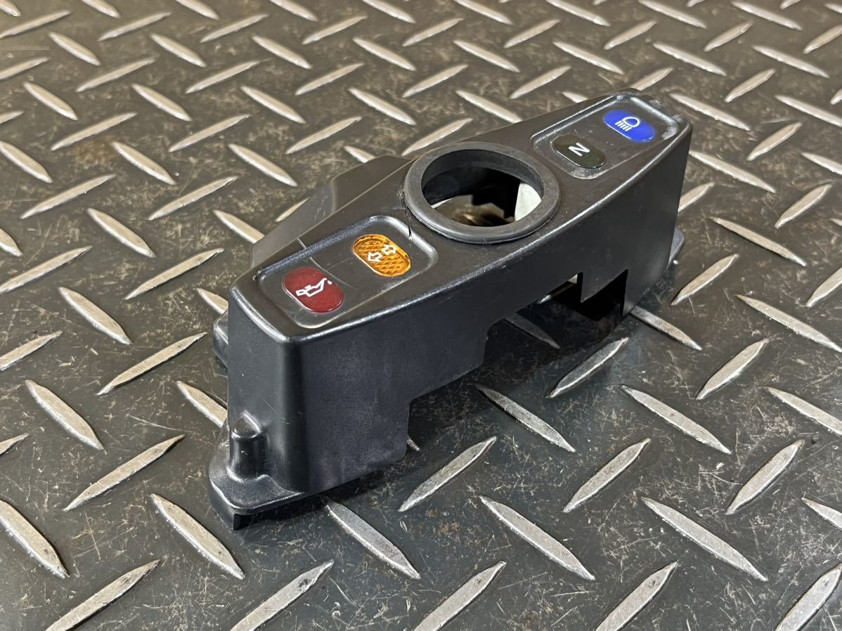 ★カワサキ ゼファー?バリオス?★純正★インジケーター カバー★v2040 60 ゼファー400 新品 インジケーターカバー メーターパイロットボックスカバー 前期 送料無料メーターカバーインジケーター黒ゼファーΧバリオスZRX