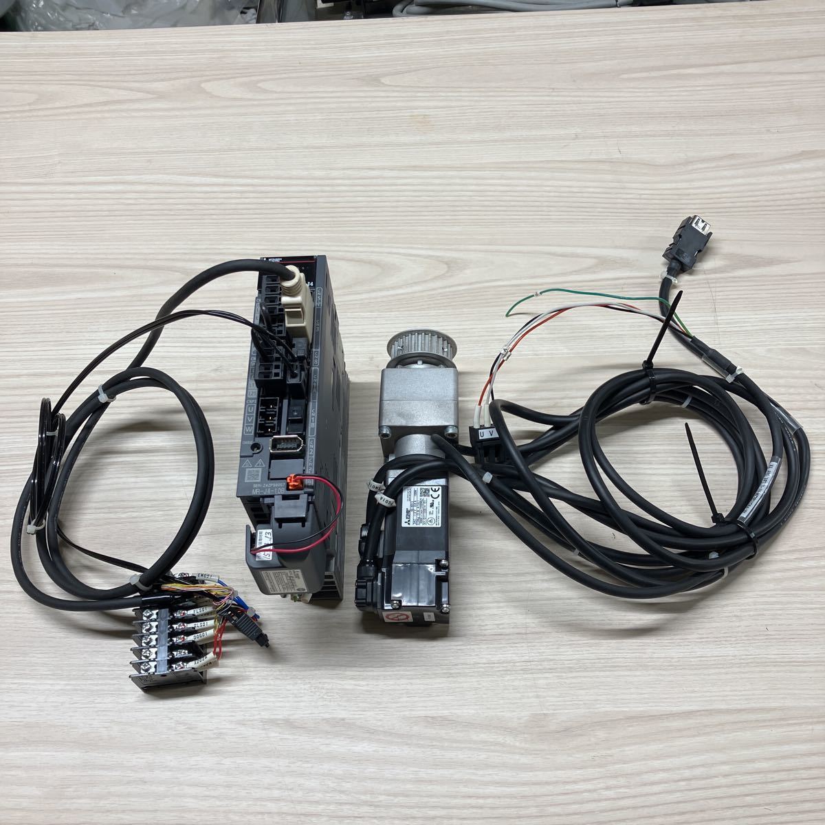 【中古品】MITSUBISHI MR-J4-10B/HG-KR13/SHIMPO エイブル減速機VRSF-PB-15B-100⑦