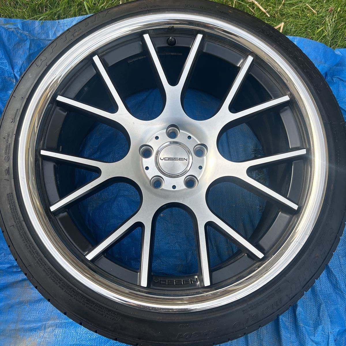 VOSSEN CV2 20インチ 10.5j ＋45 PCD 114.3 4本通し 245 40 R20 タイヤ 