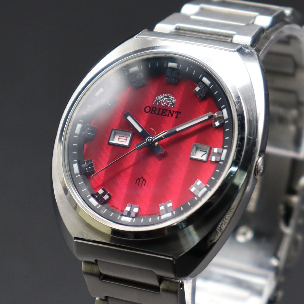良品 ORIENT オリエント UG1U-C0-B CA クォーツ レッドカラー 