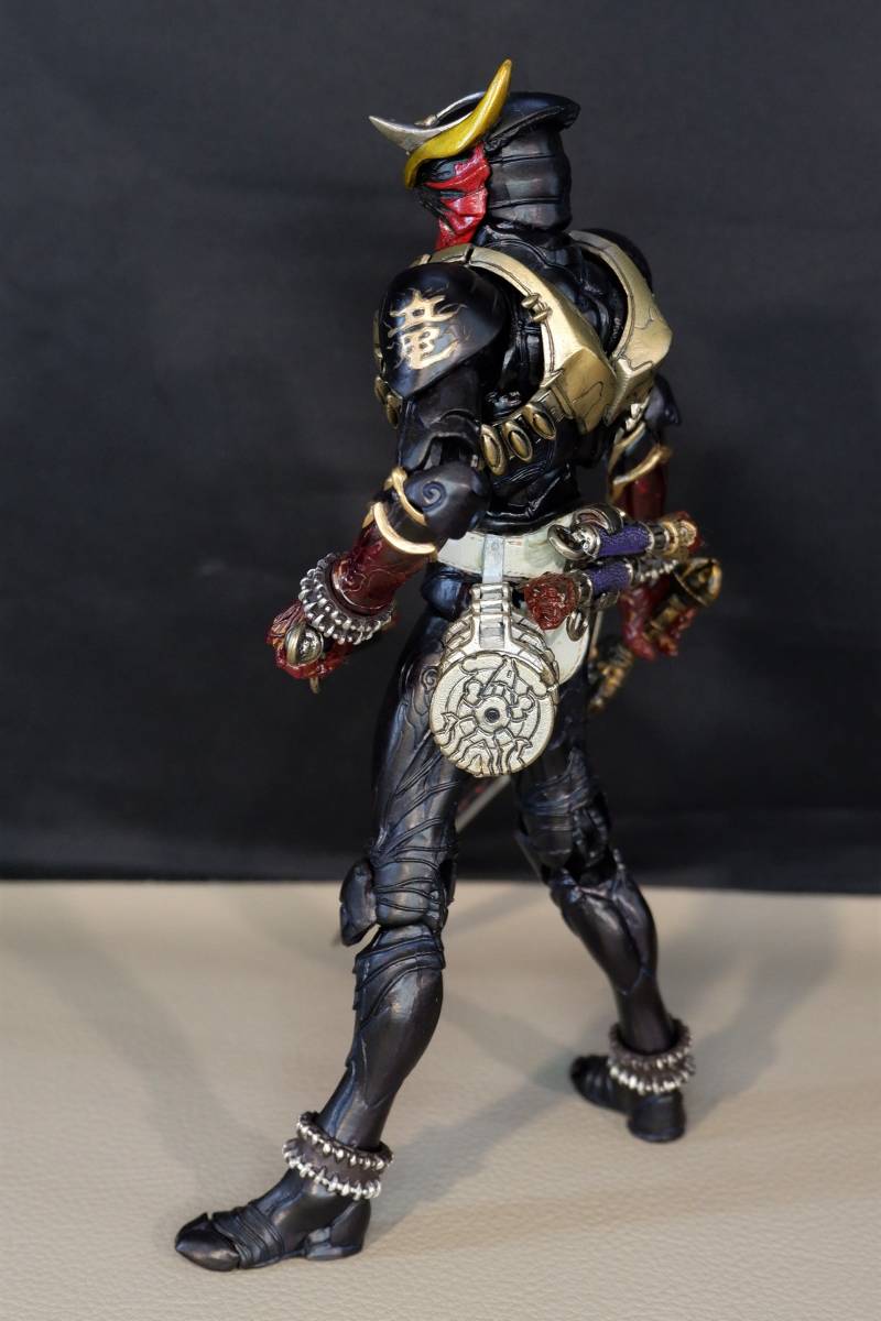 S.I.C カスタム 仮面ライダー独眼鬼　ドクガンキ　仮面ライダー響鬼 玩具レビュー S.I.C. 0 仮面ライダー響鬼編 - YouTube