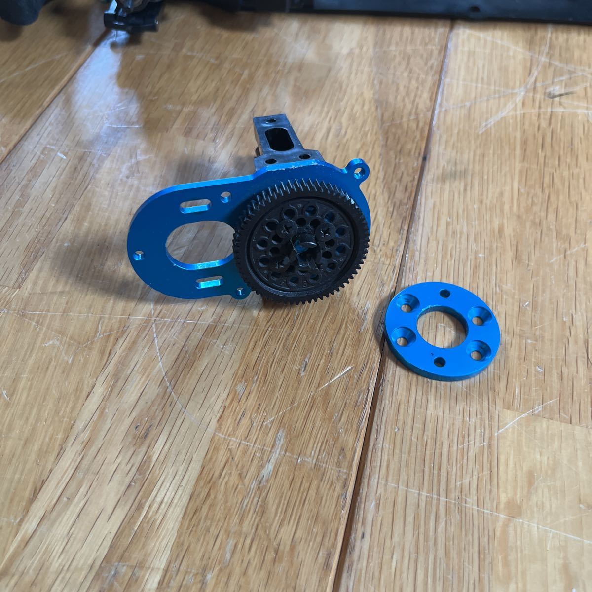 タミヤ TB-05 PRO？ ジャンク TRFダンパー カーボンパーツ多数